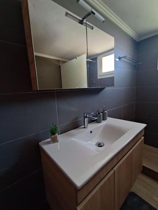 Appartamento House Of Diamond Kirra Esterno foto